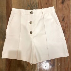 White high wasted ZARA shorts with silver buttons